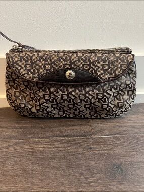 Y2K Dkny Brown & Cream Monogram Wristlet Clutch, like new